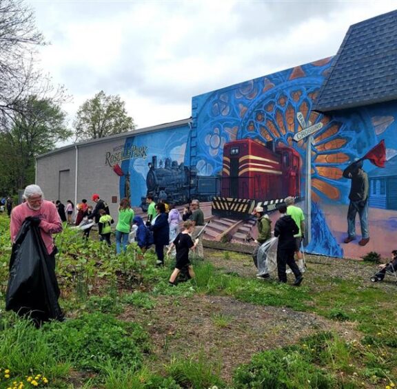 Community clean up along New Jersey's Rahway Valley Rail Trail | Photo by Upendra Sapkota